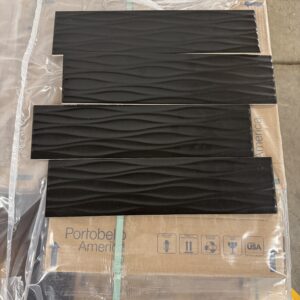 Matte Black Ripple 4x16 Tile